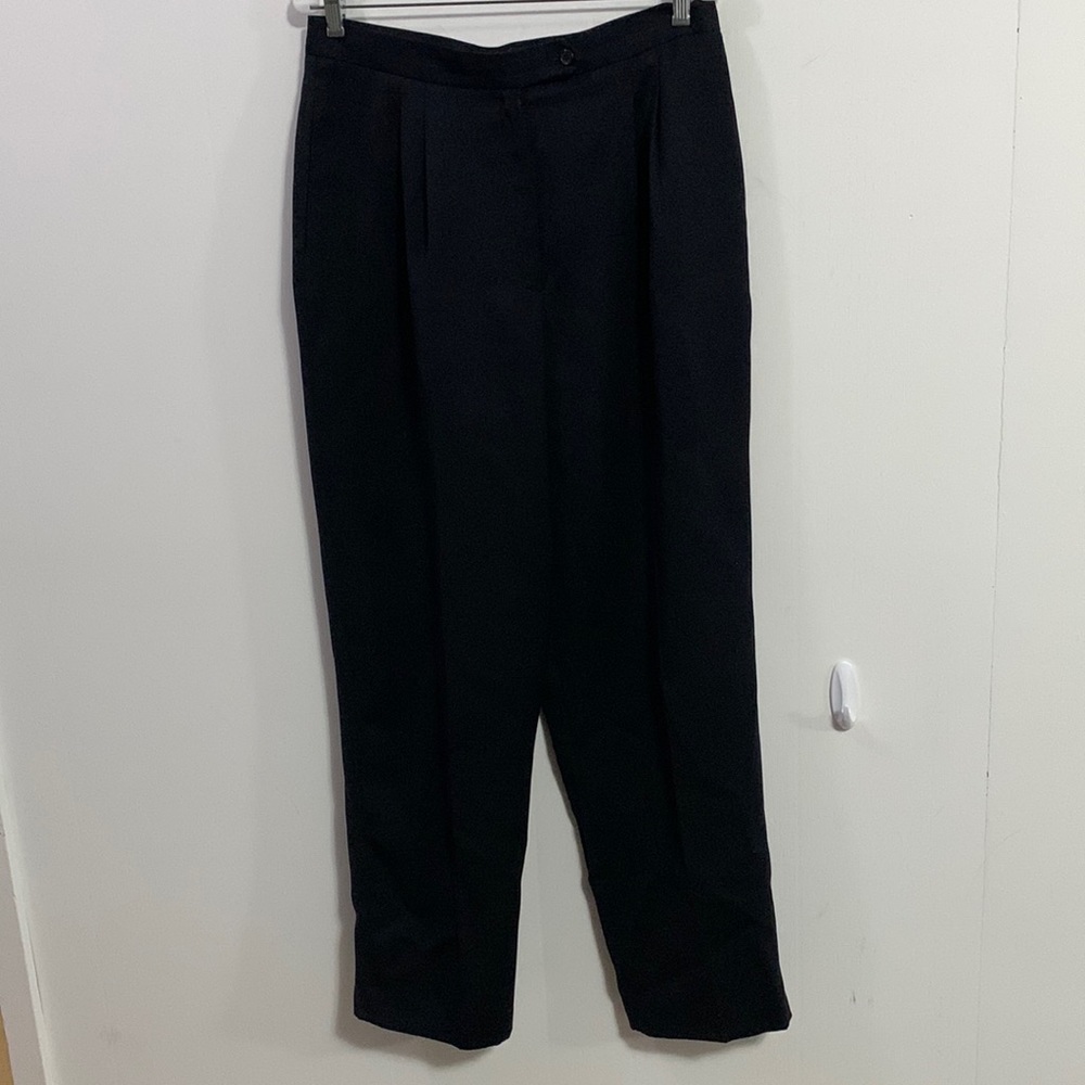 Black lined and pleated dress pants, Sz 16, very nice condition